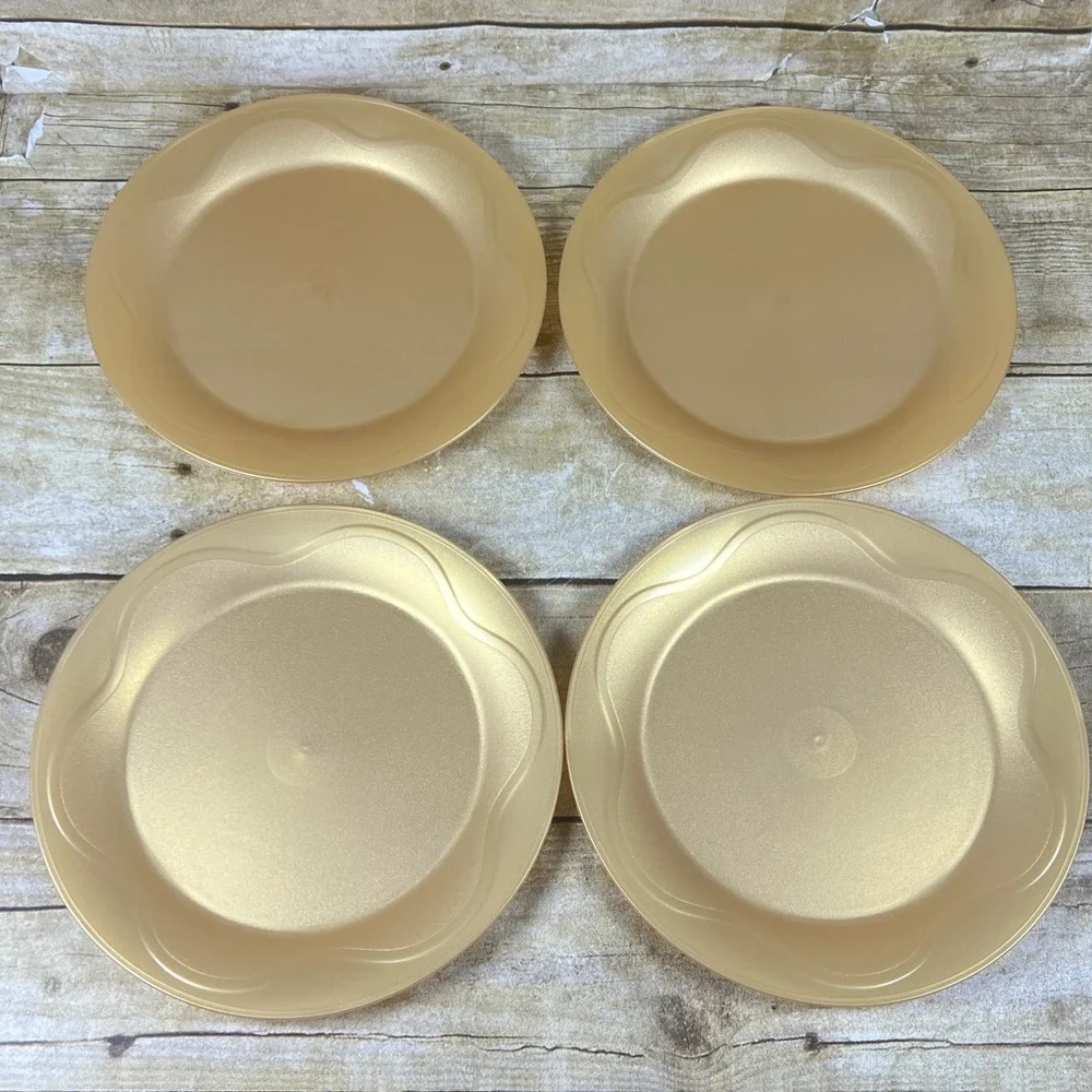Tupperware NEW Luncheon Dessert Plates Open House Gold 8 in Set of 4